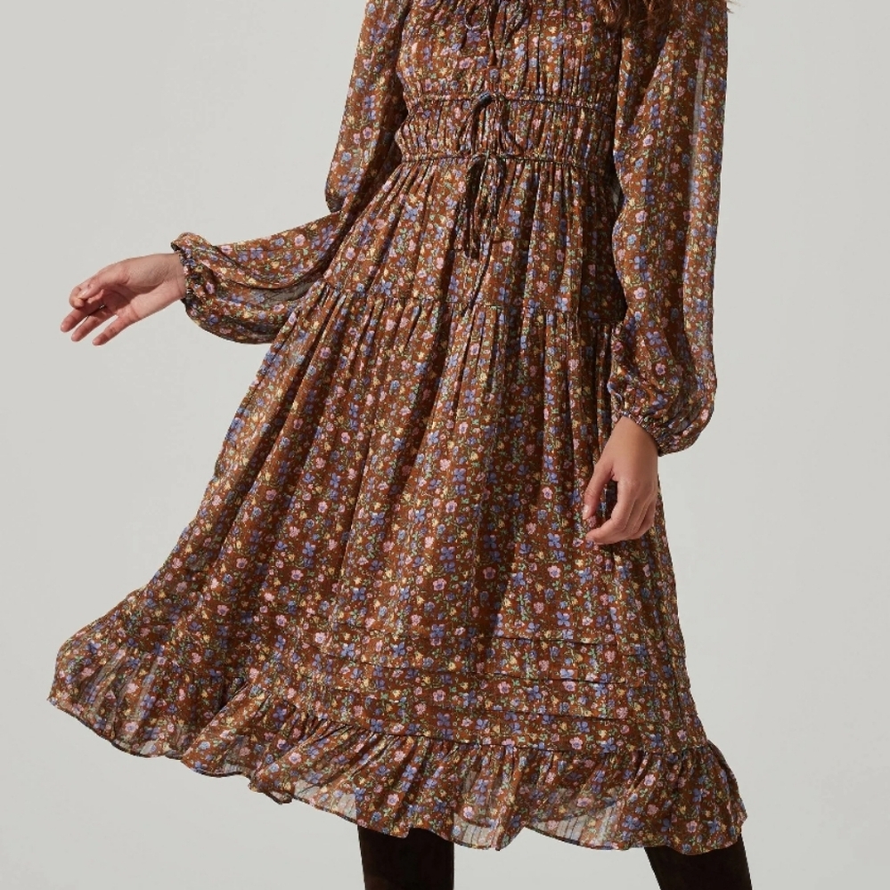 NWT Astr The Label Ruched Bust Brown Pink Ditsy Floral Midi Dress XS - Picture 3 of 11